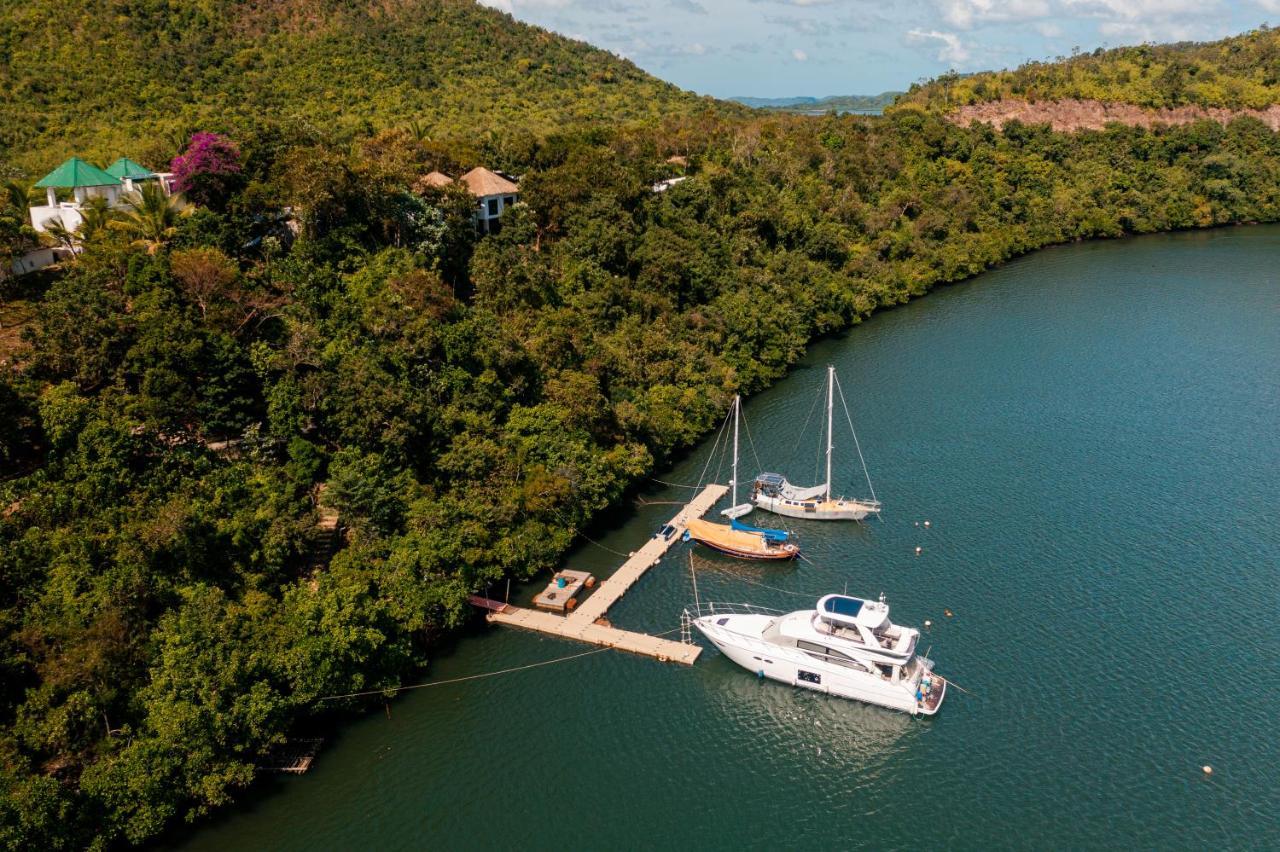 Marina Del Sol Resort & Yacht Club Бусуанга Экстерьер фото